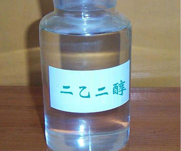 Diethylene glycol used as concrete antifreeze